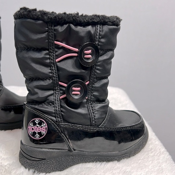 Totes Black Snow and Rain Boots with Pink Accents Girl's Toddler size 9 - Picture 4 of 14